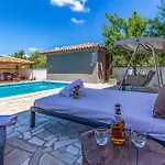 Awesome In With Swimming Pool