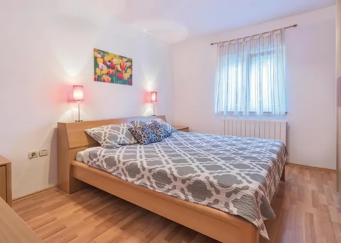 Apartman Gorgeous In With Wifi Pula